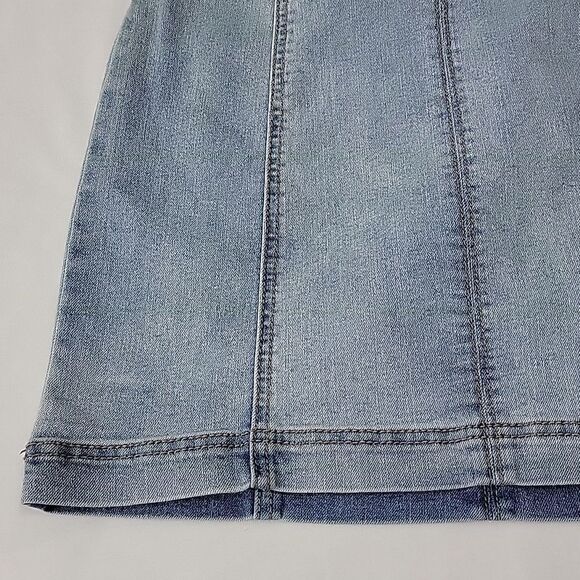 🖤 5/$20 🖤 WILD FABLE.. Jean skirt.. - Picture 2 of 10